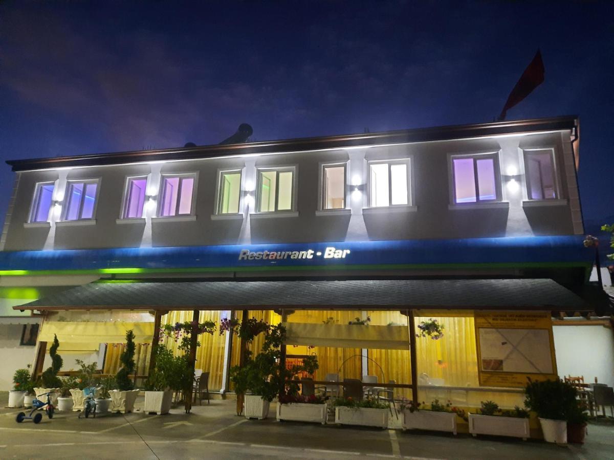 Hotel Megniar Lushnjë Kültér fotó