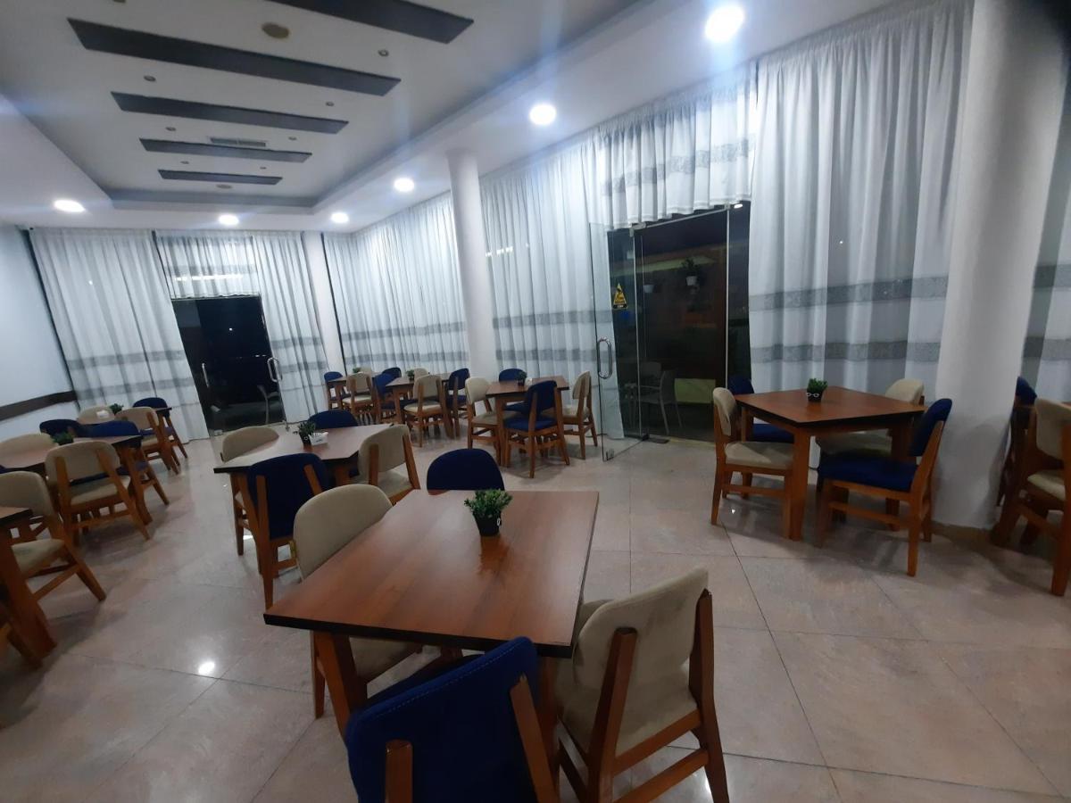 Hotel Megniar Lushnjë Kültér fotó